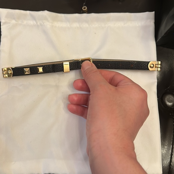 BCBG Maxazaria bracelet - Picture 2 of 4